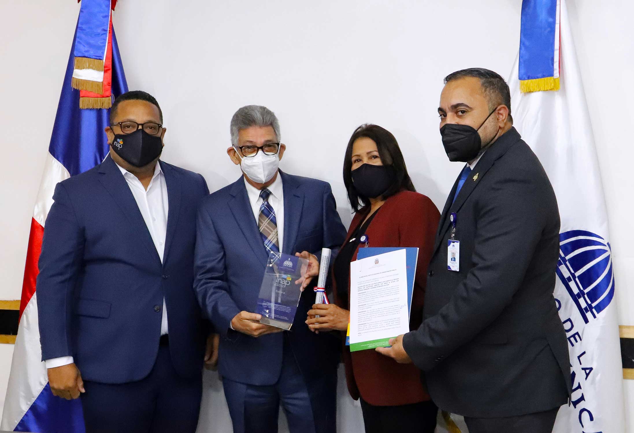 INAP reconoce trayectoria como servidor público de José Rijo Presbot