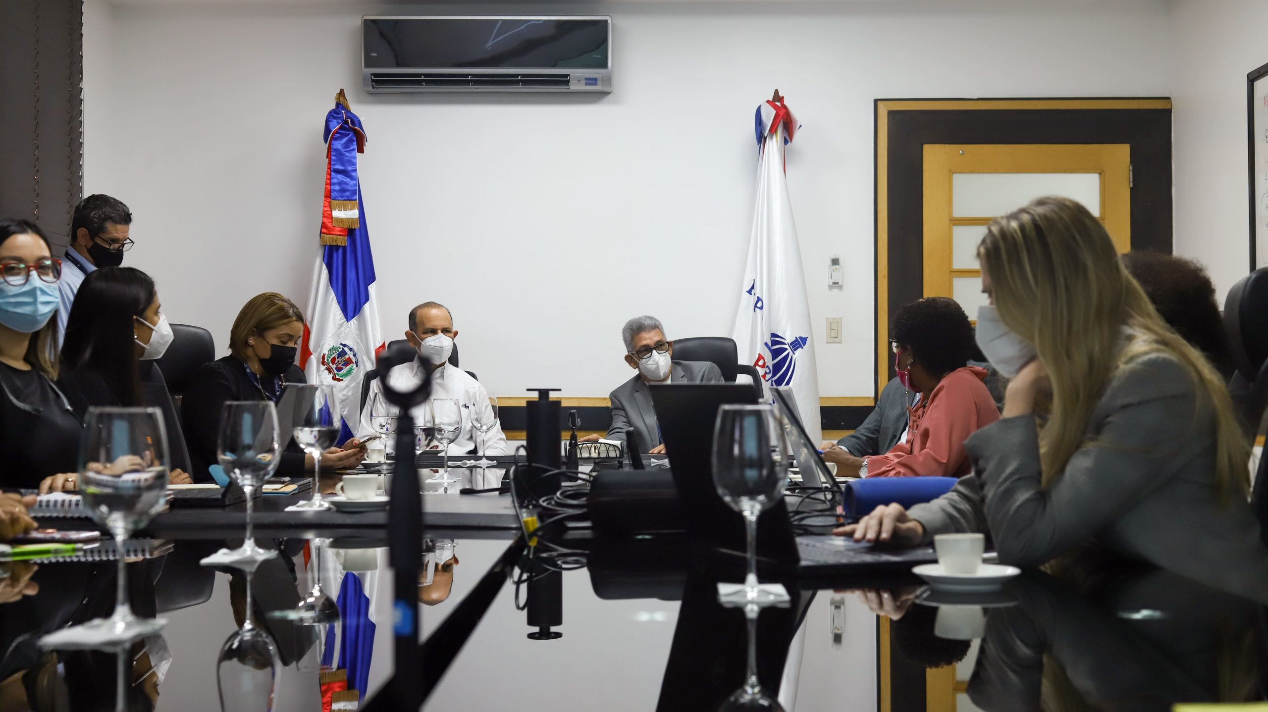 Presupuesto, como aporte a la transparencia, dispone apoyo a plataforma de monitoreo ciudadano