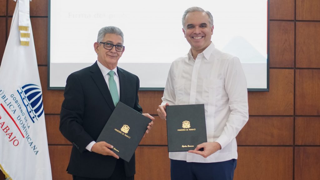 Digepres y el Ministerio de Trabajo suscriben acuerdo para impulsar inserción laboral