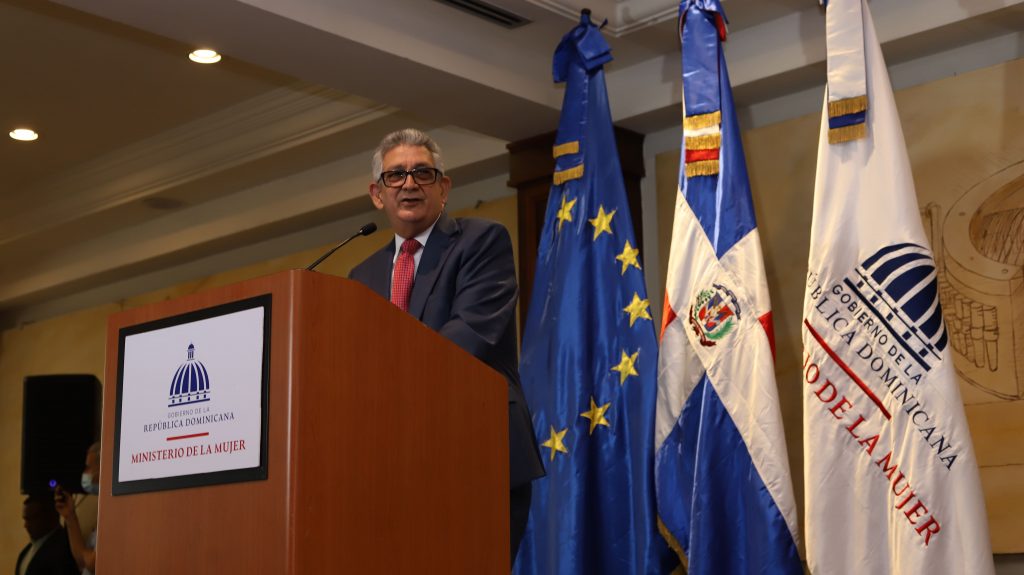 Director de Presupuesto “desde el Gobierno estamos comprometidos con políticas públicas para la igualdad de las mujeres”