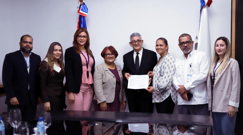 Digepres y Participación Ciudadana socializan encuesta sobre impacto de la corrupción en mujeres y poblaciones vulnerables