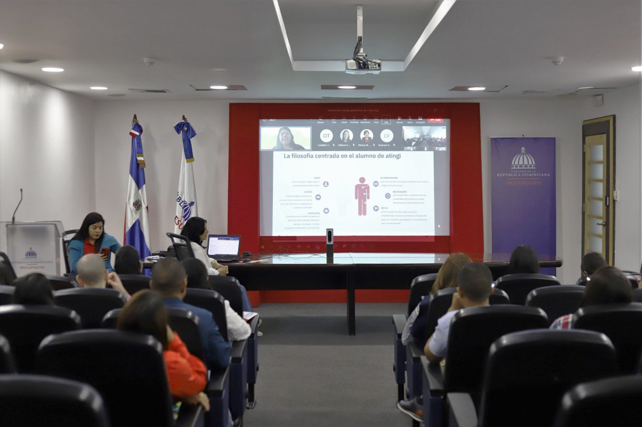 Presupuesto pondera plataforma digital para fortalecer capacidades de colaboradores