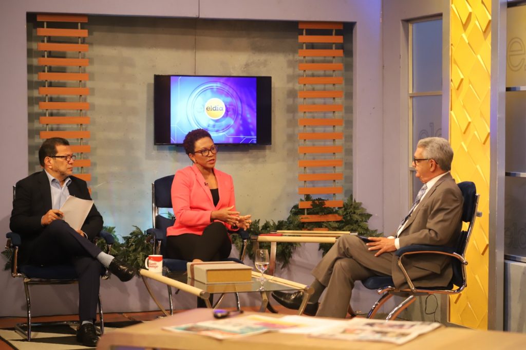 Gobierno exhibe menor variación del gasto, mayor control del déficit y primer precedente de reducción de stock deuda pública de últimos 7 años electorales.