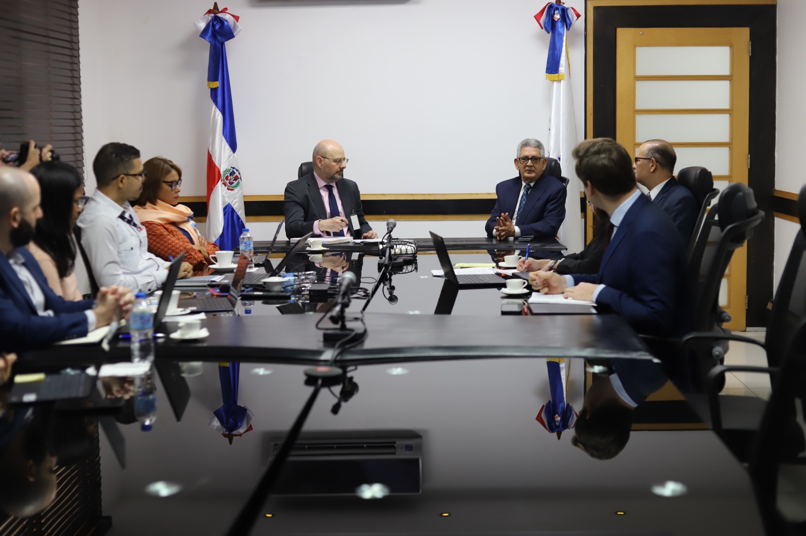 DIGEPRES presenta balance de finanzas públicas de RD ante misión FMI