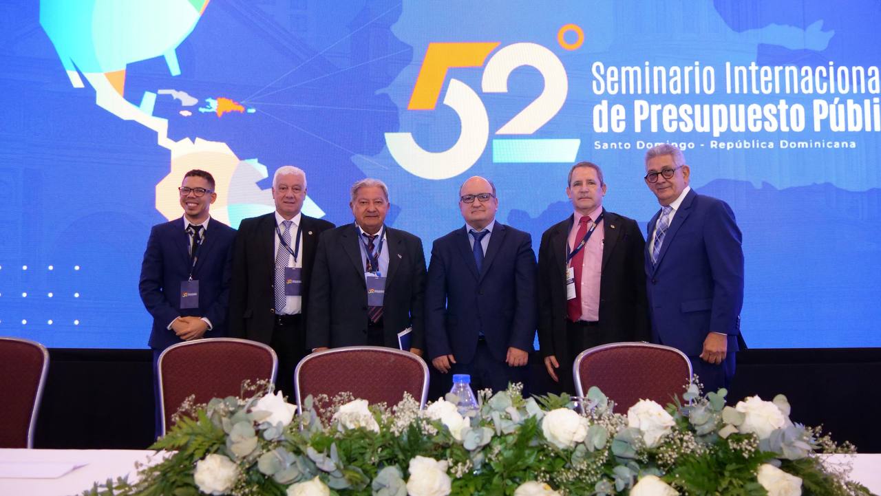 Concluye Seminario Internacional