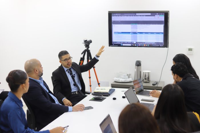 Encuentro Ciudadano: Presupuesto presenta